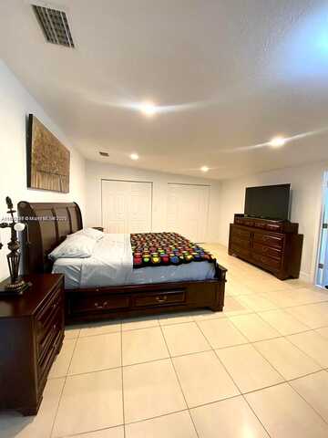 113Th, MIAMI, FL 33165