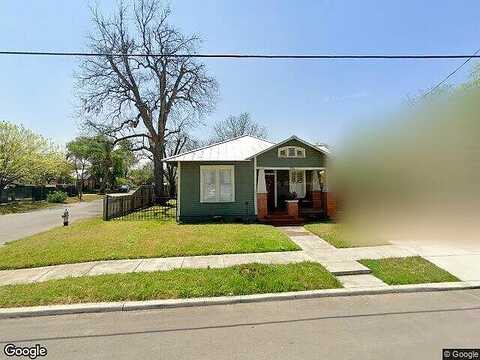 Devine, SAN ANTONIO, TX 78210