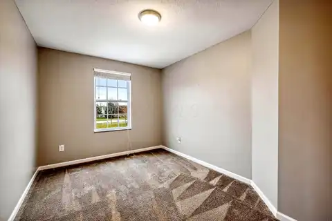 Village Grove, CANAL WINCHESTER, OH 43110