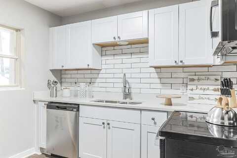 Mayfair, PENSACOLA, FL 32506