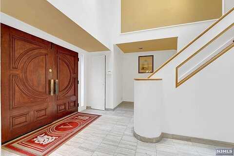 Van Wagoner, ENGLEWOOD CLIFFS, NJ 07632
