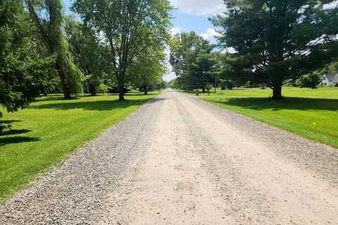 Tracey, BRIGHTON, MI 48114
