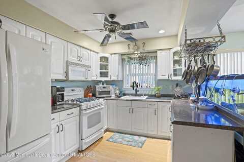 Grenada, TOMS RIVER, NJ 08757