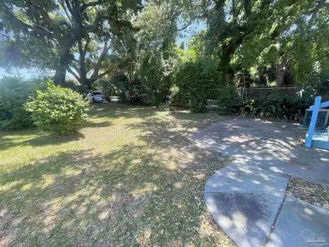 Reus, PENSACOLA, FL 32501