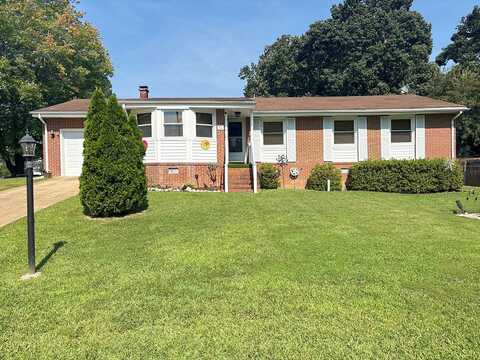 Linda, NEWPORT NEWS, VA 23608