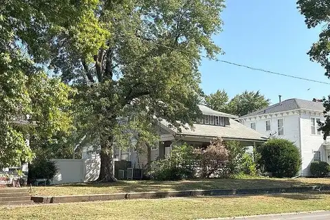 Broadway, SEDALIA, MO 65301