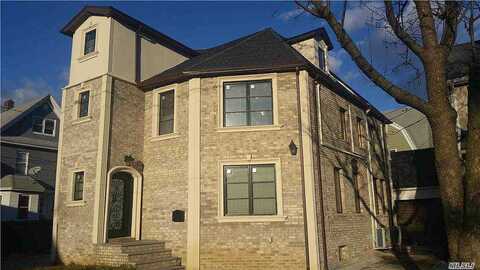 121St, KEW GARDENS, NY 11415