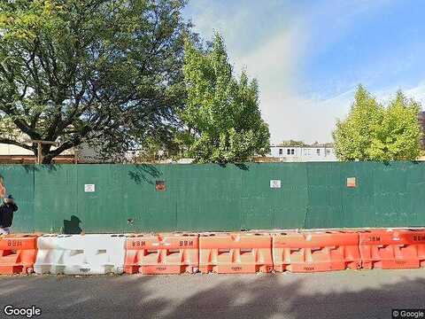 Amboy, BROOKLYN, NY 11212