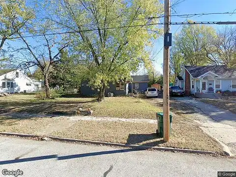 Main, NEVADA, MO 64772