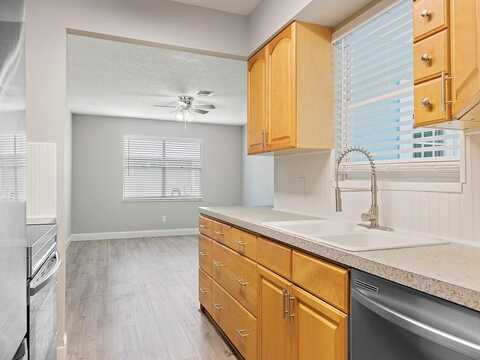 32Nd, VERO BEACH, FL 32968