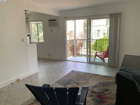 1590 Sunnyvale Ave, Walnut Creek, CA 94597