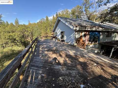 16584 Kiwi RD, Grass Valley, CA 95949