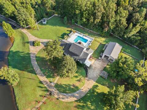 223 Brock Lane SW, Mc Donald, TN 37353