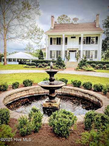 1706 Belgrade Swansboro Road, Maysville, NC 28555