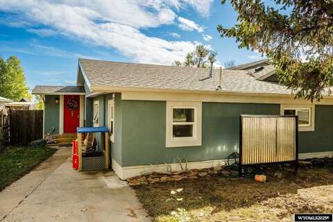 631 N Adams Avenue, Buffalo, WY 82834
