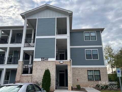 4455 Reed Creek Drive, Sherrills Ford, NC 28673