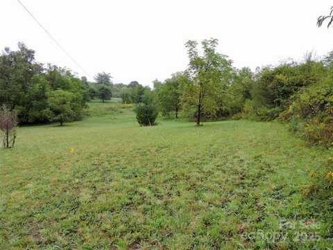 999 Eade Road, Etowah, NC 28729