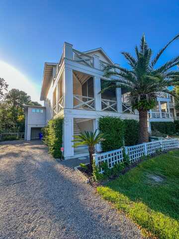 744 Gate Post Drive, Mount Pleasant, SC 29464