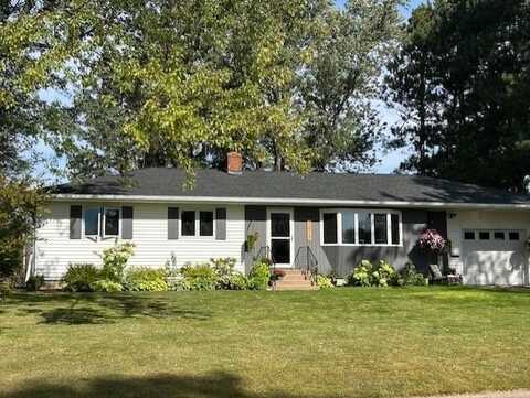 1017 Wilson Ave, Cloquet, MN 55720