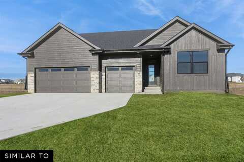 315 NW Red Oak Drive, Waukee, IA 50263