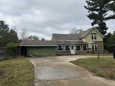 8710 Jouppi Road, Kaleva, MI 49645