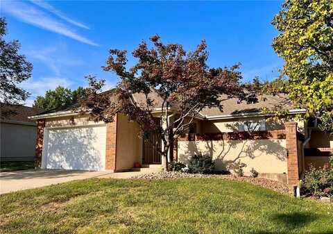 128 SW Hillcrest Lane, Lees Summit, MO 64063