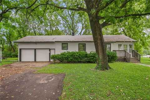 9004 E 55th Street, Raytown, MO 64133