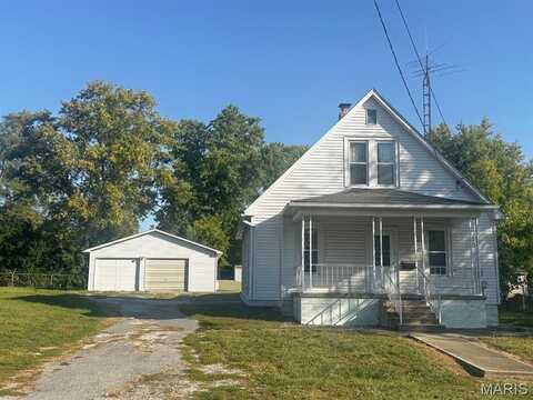 815 E Brailley Street, Hillsboro, IL 62049