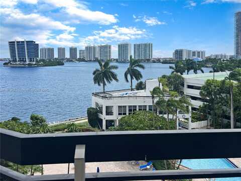 3600 Mystic Pointe Dr, Aventura, FL 33180