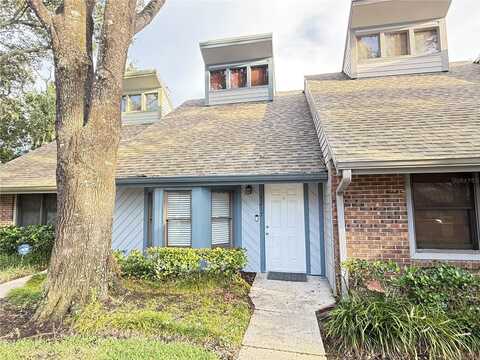 5217 PINE MILL COURT, TAMPA, FL 33617