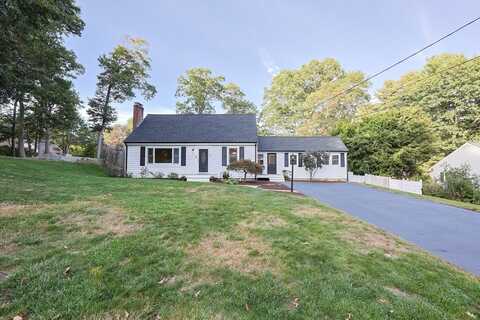 69 Morningside Dr, Walpole, MA 02081