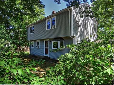 107 Green St, Abington, MA 02351
