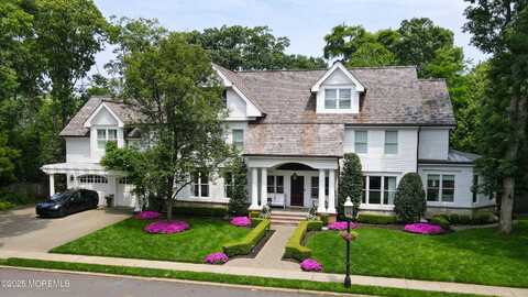 11 Red Oak Drive, Spring Lake, NJ 07762