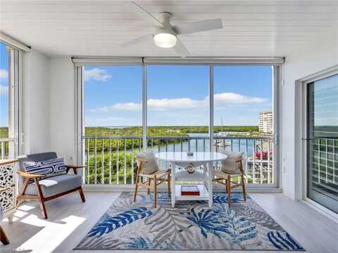 13105 Vanderbilt, NAPLES, FL 34110