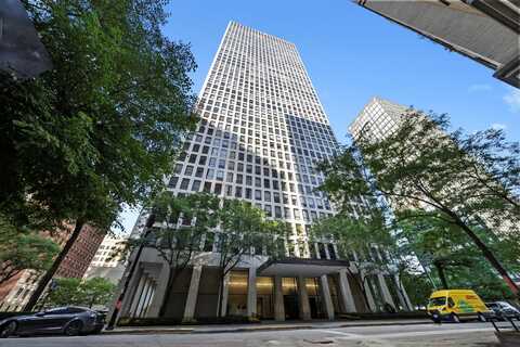 260 E CHESTNUT Street, Chicago, IL 60611
