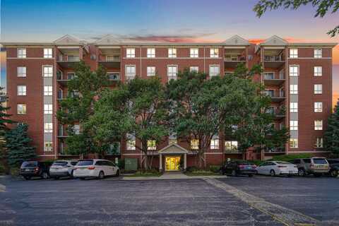 110 N Milwaukee Avenue, Wheeling, IL 60090