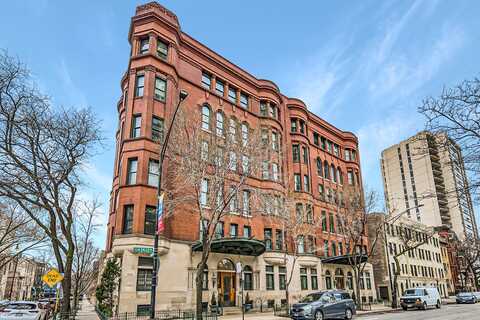 1500 N LASALLE Drive, Chicago, IL 60610