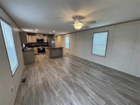 22 Bradley Lane, West Branch, IA 52358