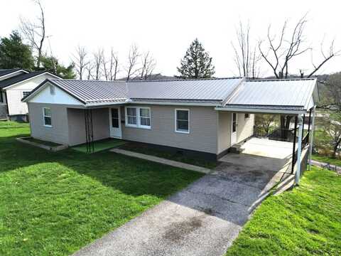 107 Hillview Circle, Spencer, WV 25276