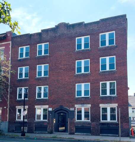 2718 Main Street, Springfield, MA 01107
