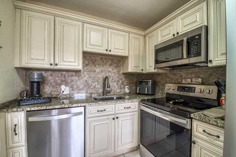 293 Brighton G, Boca Raton, FL 33434