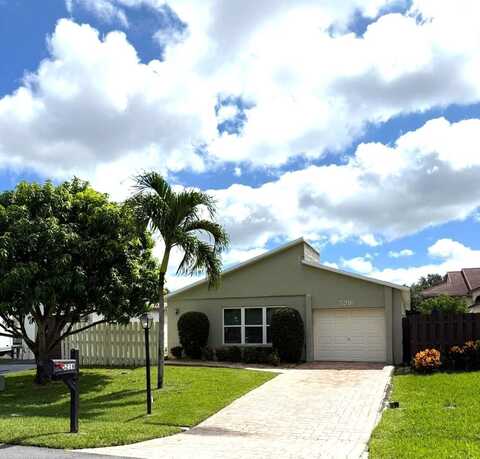 5216 Minto Road, Boynton Beach, FL 33472