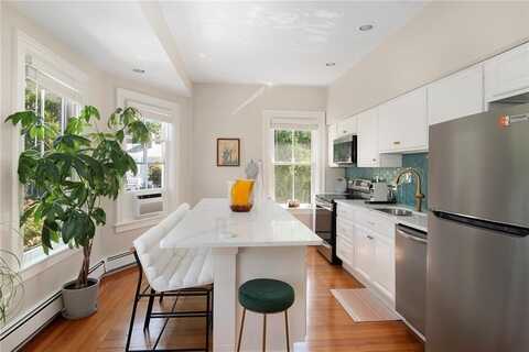 109 Church Street, Newport, RI 02840