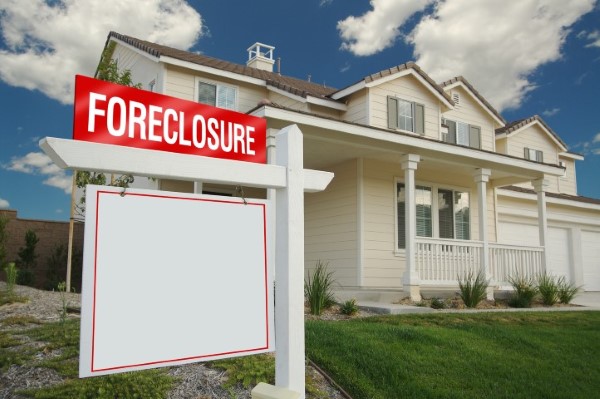 buying foreclosed home